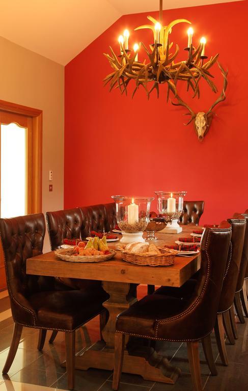 Hawkswood House And The Roundel Villa Peat Inn Room photo
